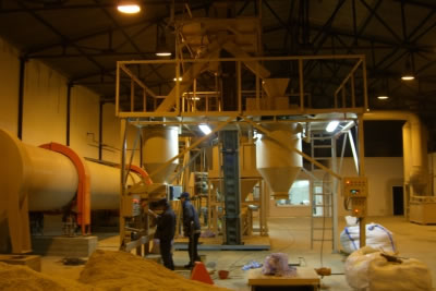 خط إنتاج مصبعات الوقود الحيوي 2 طن/ساعة