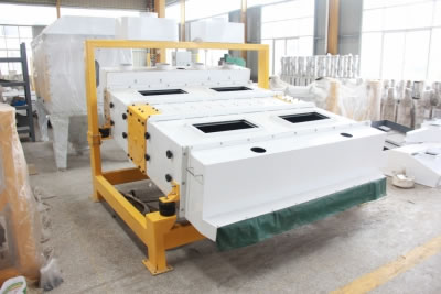 خصائص غربال العلف الهزاز